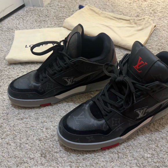 Louis Vuitton Trainer Eclipse - Picture 5 of 9